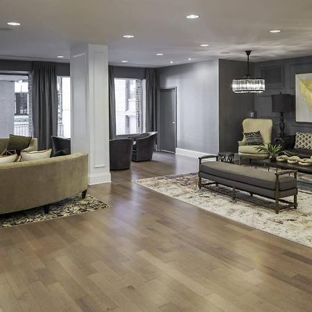 Elegant Apartment W Views At Crystal City Arlington Eksteriør bilde